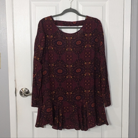 Altar'd State Kaleidescape Maroon Geometric‎ Print Open Back Mini Dress Size M - Picture 1 of 7